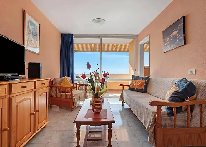 En Gigantes, Tenerife * Puerto de Santiago (Tenerife)